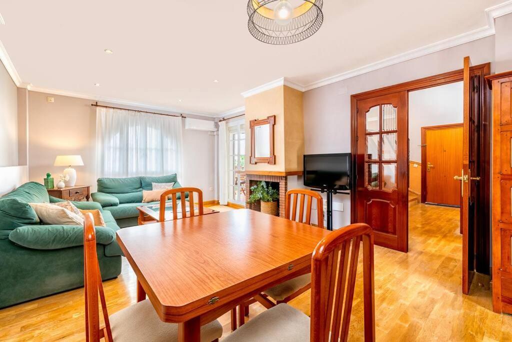 Duplex En Guadalmar Junto Al Mar